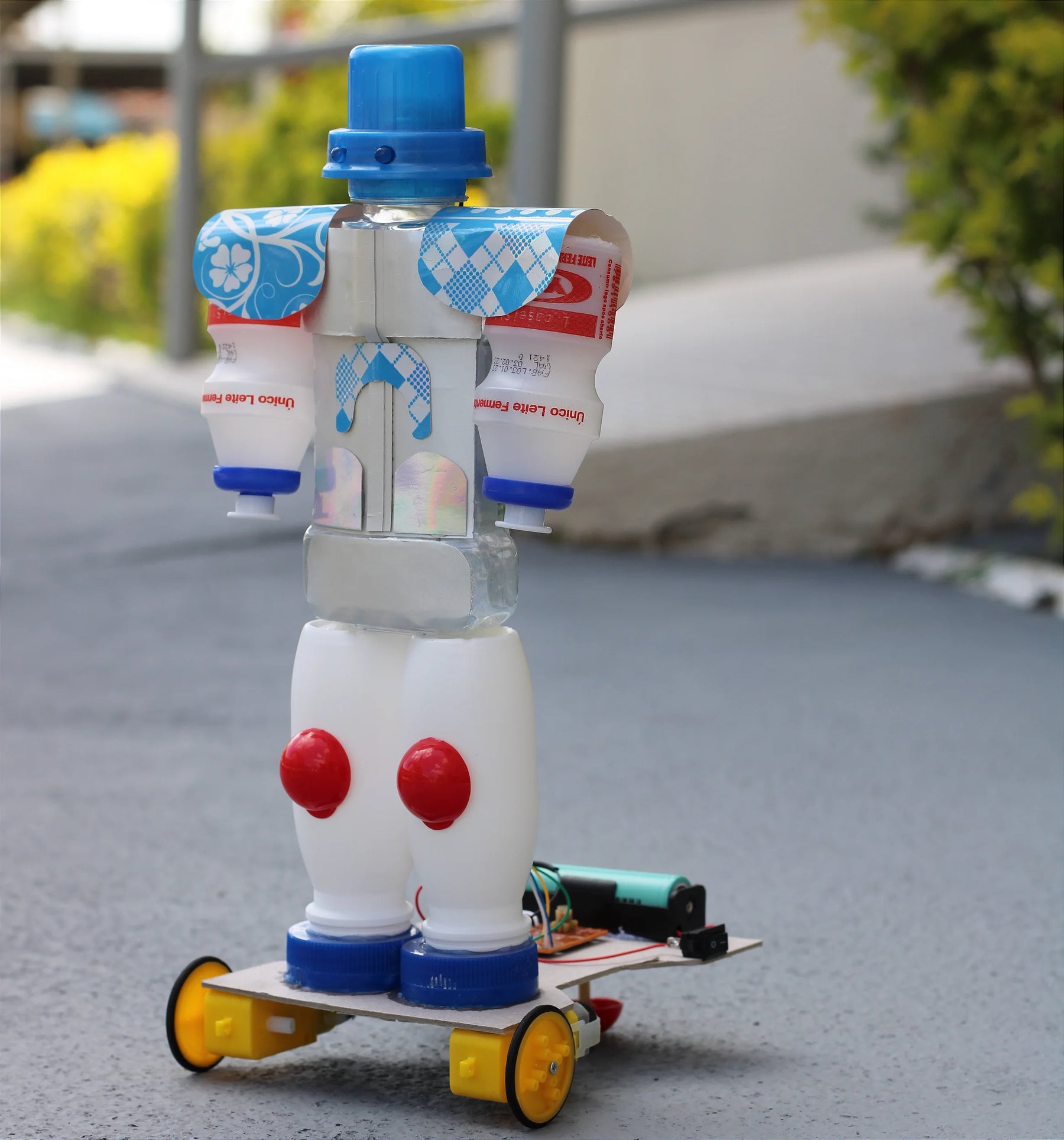 Robodé Controle Remoto DIY - Kit Robótica Educação Maker