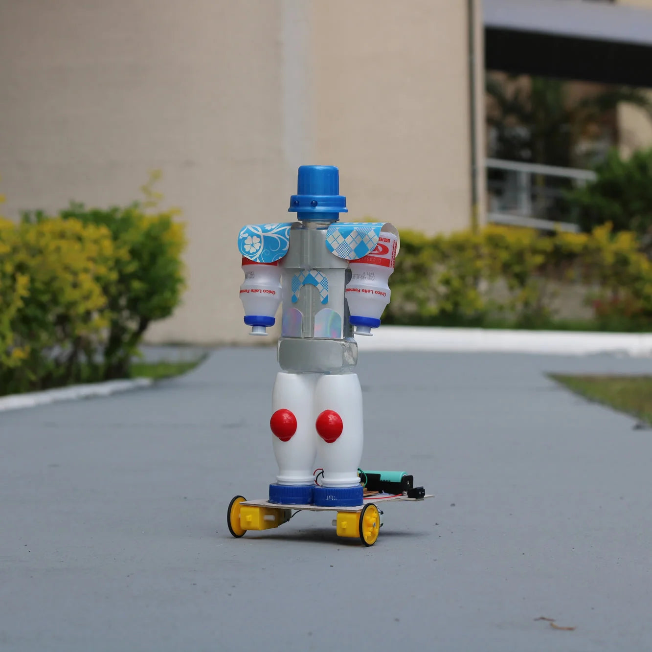 Robodé Controle Remoto DIY - Kit Robótica Educação Maker